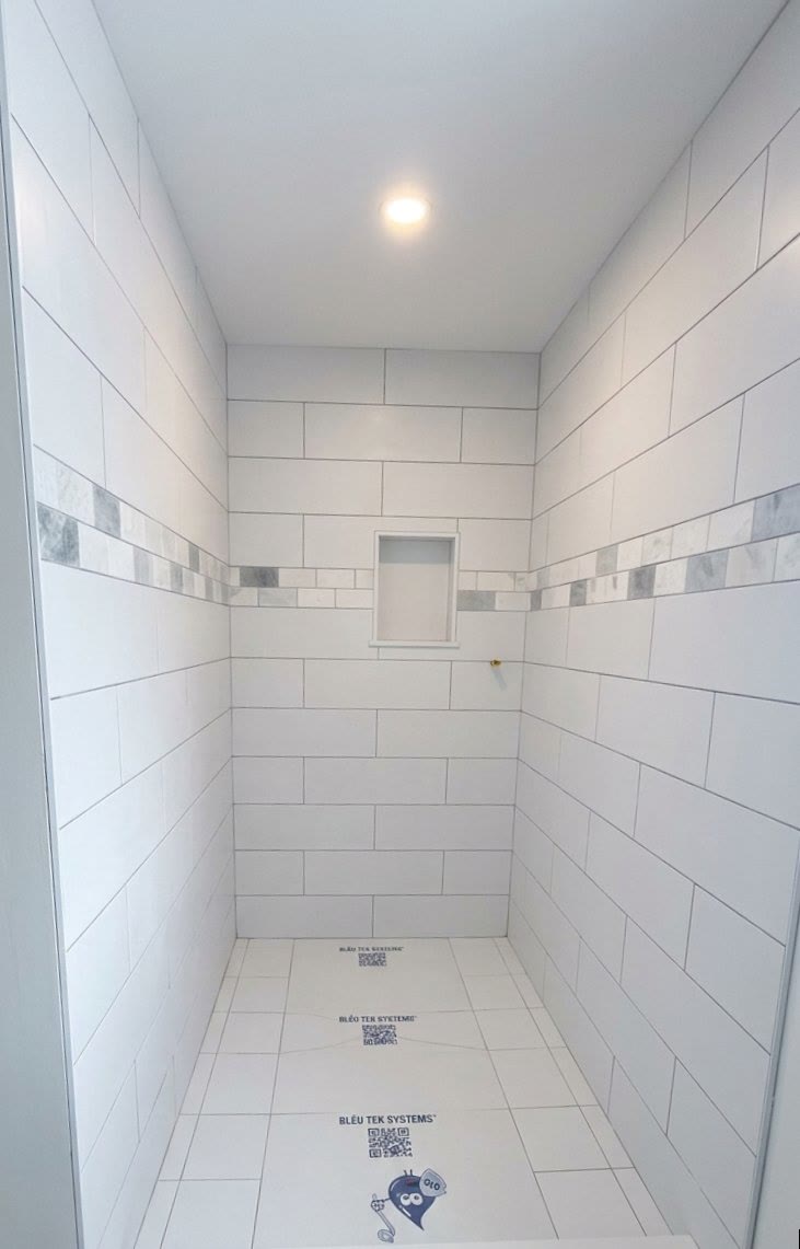 Subway Tile with Marble Band